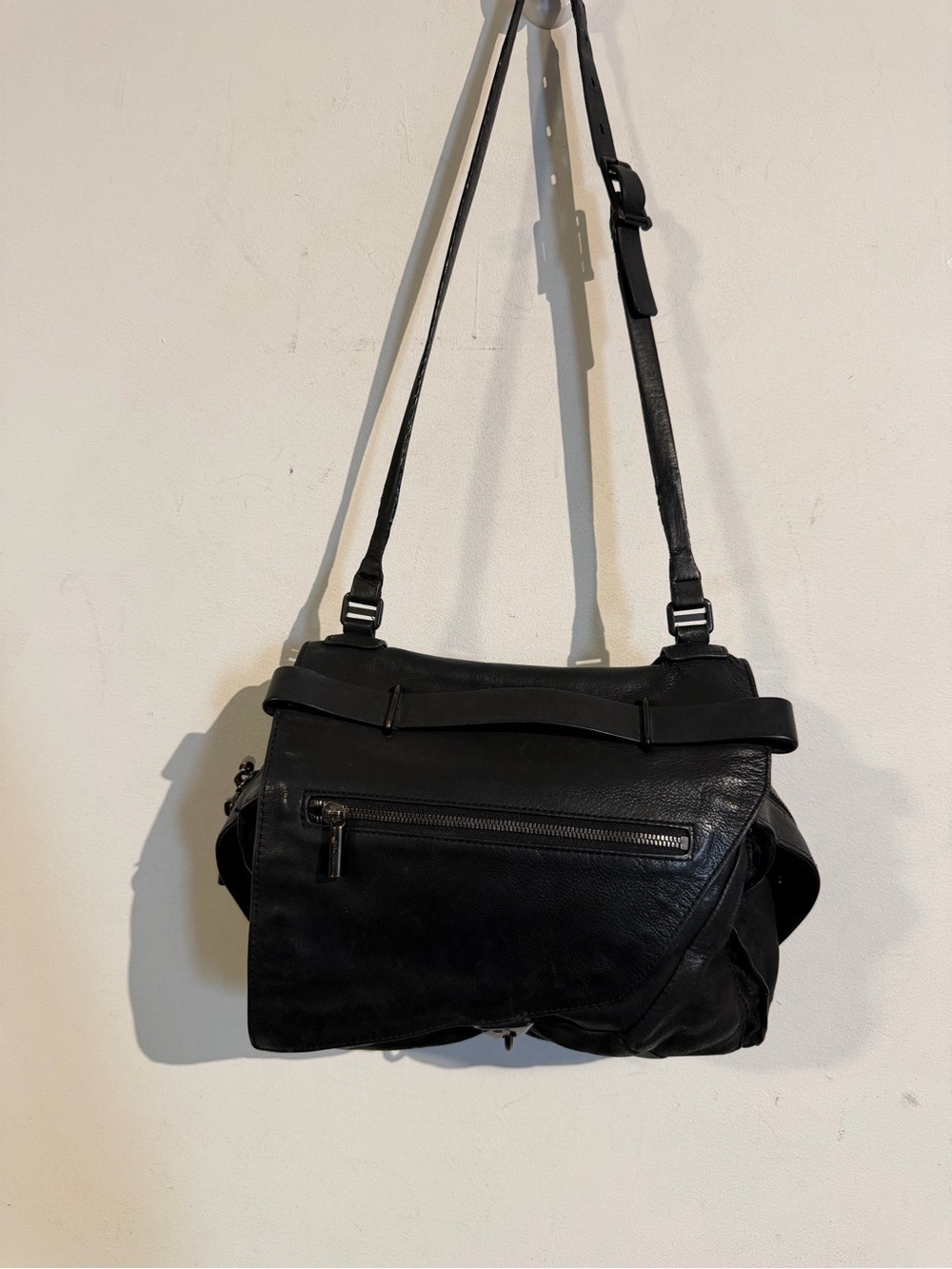 Helmut lang Black Leather Ammut shoulder Bag